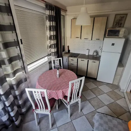 Apartman Visnja