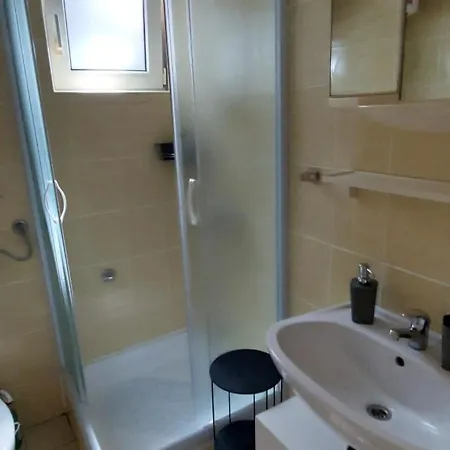 Apartman Visnja *